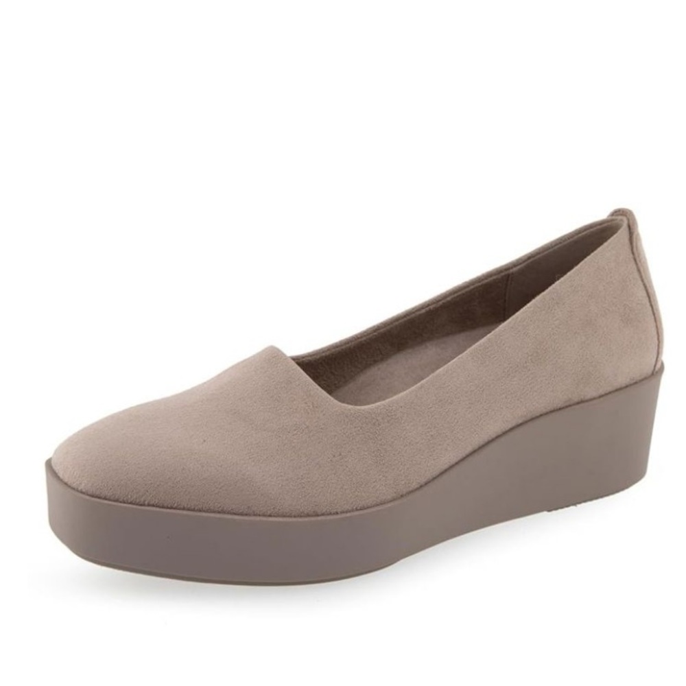 AEROSOLES Taupe Flats